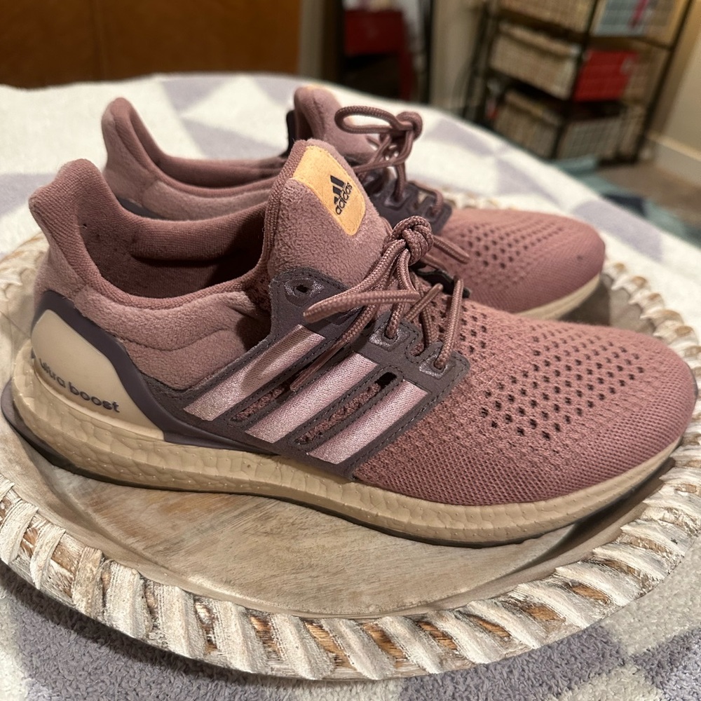Adidas Women's Mauve Athletic Shoes